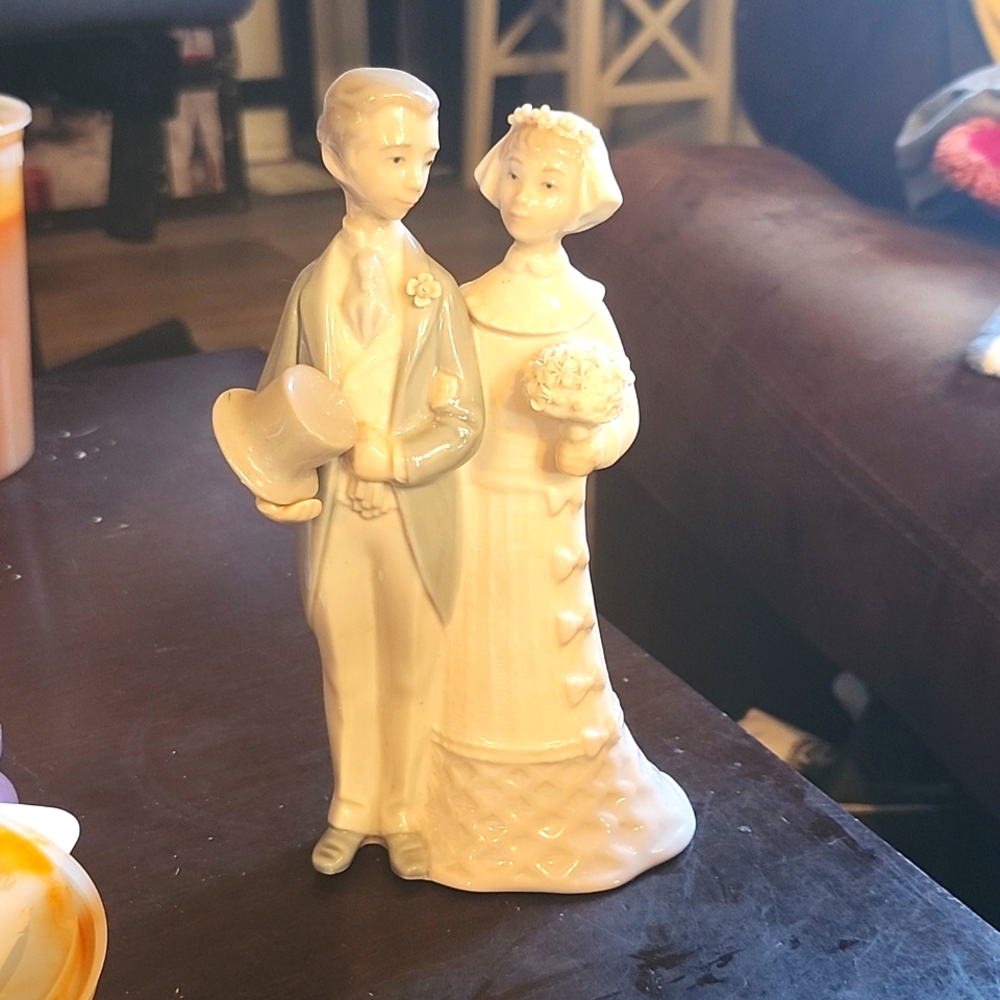 Lladro bride and groom